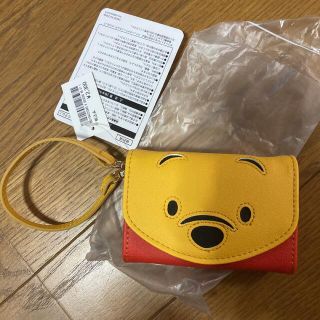 ディズニー(Disney)の未使用タグ付き　ディズニーコインケース　パスケース　財布　カード入れ　プーさん(名刺入れ/定期入れ)