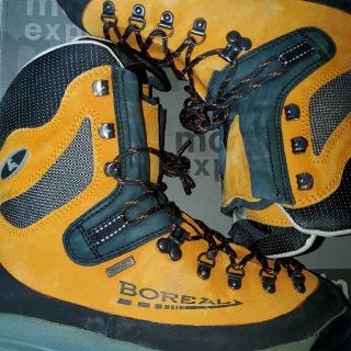 2002年春 BOREAL Super Latok 冬用登山靴 メンズUK7.5 - 登山用品