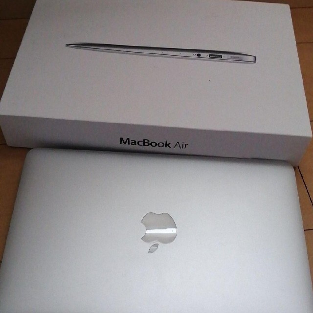 アップル MacBookAir 11インチ(Mid 2013)