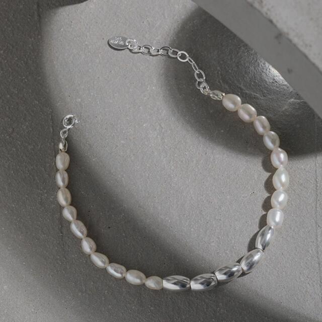 TOGA(トーガ)のMetal mix pearl bracelet silver No.747 レディースのアクセサリー(ブレスレット/バングル)の商品写真