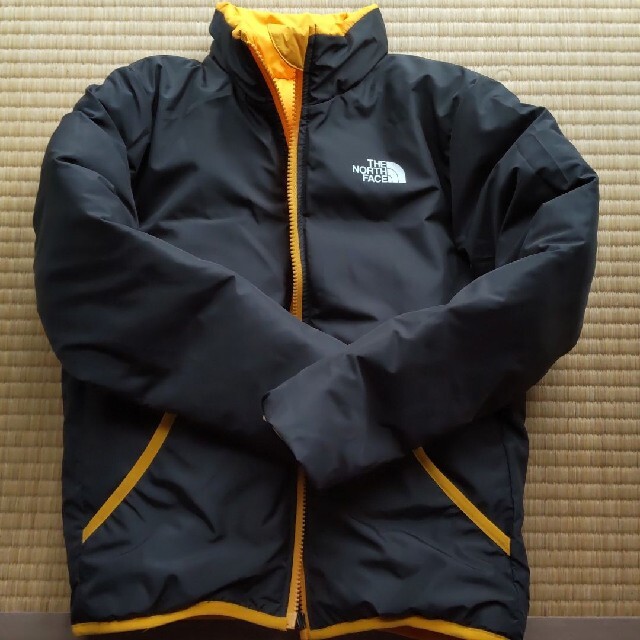 試着のみ THE NORTH FACE リバーシブル キッズ ダウンジャケット