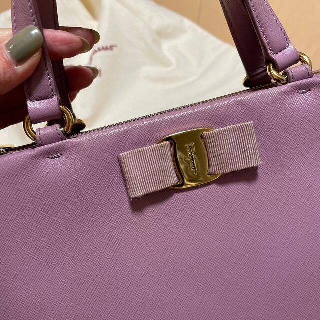 Salvatore Ferragamo(サルヴァトーレフェラガモ)のSalvatore Ferragamo ショルダーバッグ レディースのバッグ(ショルダーバッグ)の商品写真