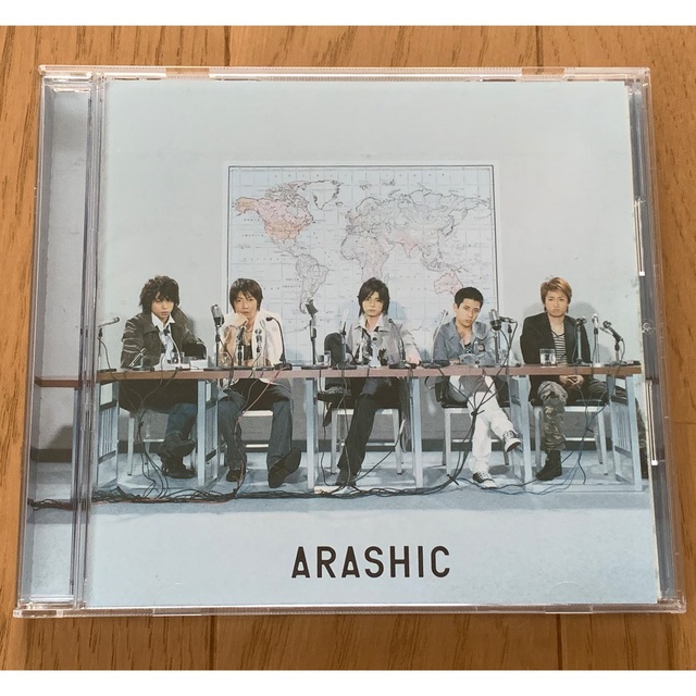 嵐(アラシ)のARASHIC 嵐 CD 2006年 アルバム ARASHI 通常盤 エンタメ/ホビーのCD(ポップス/ロック(邦楽))の商品写真