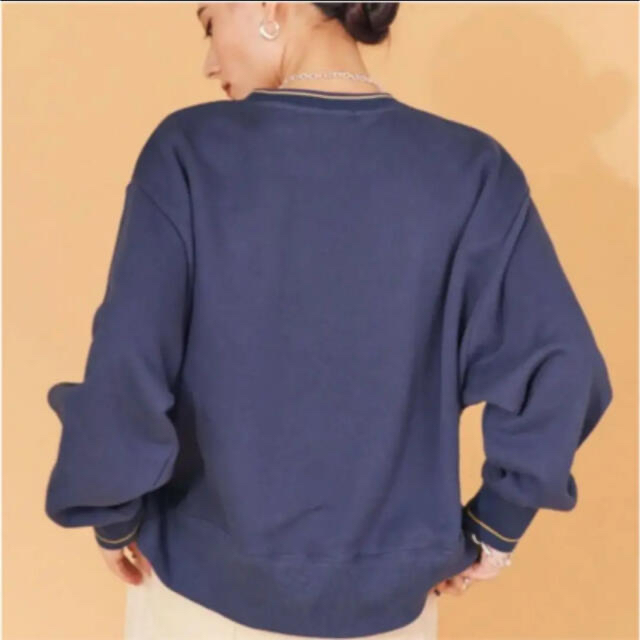 ALEXIA STAM(アリシアスタン)の完売品！Line Rib Front Logo Sweatshirt レディースのトップス(トレーナー/スウェット)の商品写真