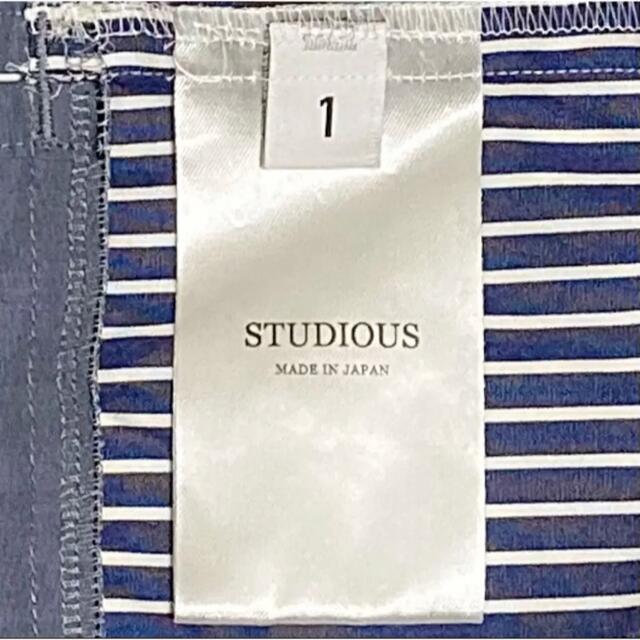 STUDIOUS(ステュディオス)の【人気】STUDIOUS　ステュディオス　ストライプシャツ　ケアラベルプリント メンズのトップス(シャツ)の商品写真