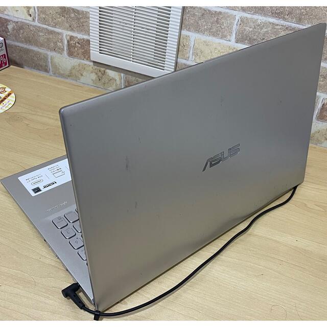 ASUS Vivobook 15 X512F 1