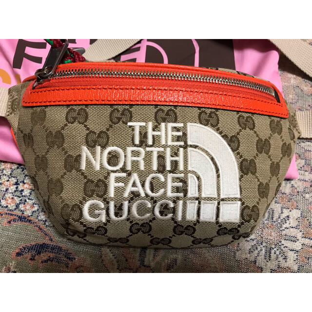 Gucci(グッチ)のTHE NORTH FACE GUCCI ベルトバッグ グッチ ノースフェイス  メンズのバッグ(ウエストポーチ)の商品写真