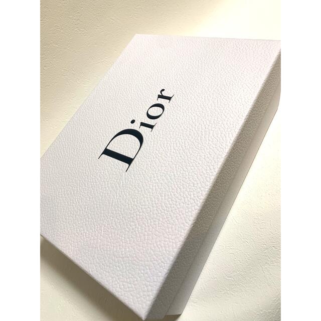 Christian Dior(クリスチャンディオール)のdiorバニティポーチ&コットンケース&タオルのセット レディースのファッション小物(ポーチ)の商品写真