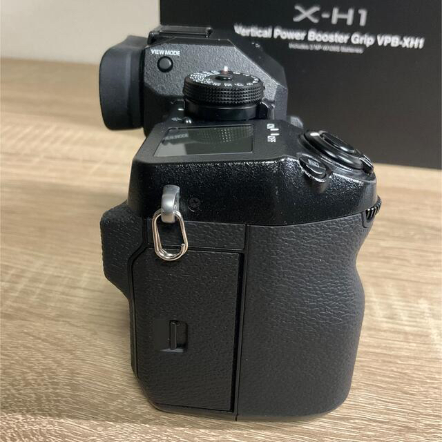 美品】FUJIFILM X-H1 + VPB-XH1(純正バッテリー3個付) | www.jarussi