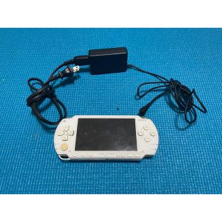 プレイステーションポータブル(PlayStation Portable)のPSP 本体  PSP-1000 ホワイト(携帯用ゲーム機本体)