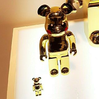 メディコムトイ(MEDICOM TOY)のBE@RBRICK ピカチュウ GOLD CHROME Ver 100%400%(フィギュア)