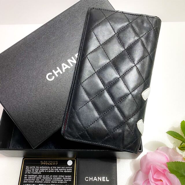 CHANEL(シャネル)のCHANEL シャネル　カンボンライン 財布 二つ折り ブラック 正規品 レディースのファッション小物(財布)の商品写真