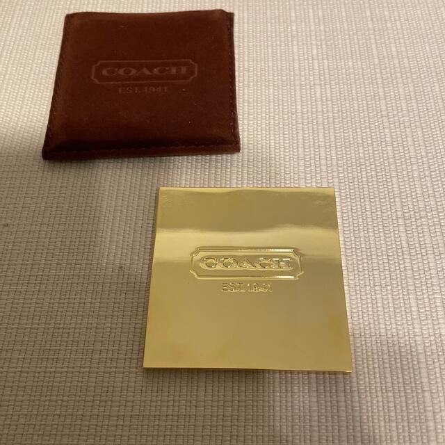 COACH COACH 携帯用ミラー!の通販 by たちこ 美品★コーチ 携帯用ミラー 手鏡 ゴールド 5.5㎝×5.5㎝ 小ぶりで小粋!