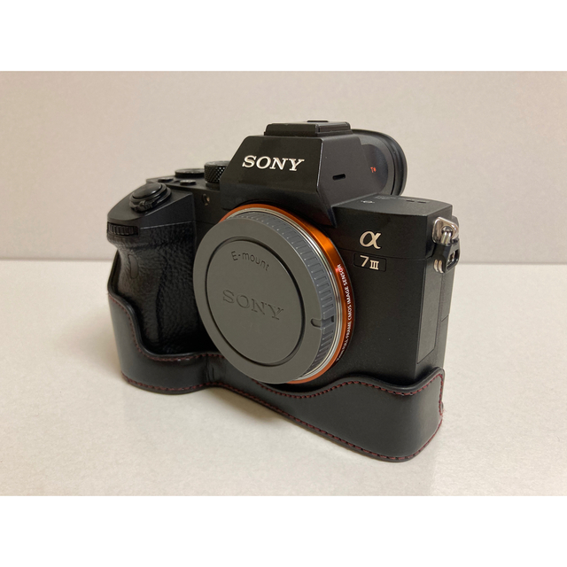 SONY(ソニー)のSONY α7 III +おまけボディケース スマホ/家電/カメラのカメラ(ミラーレス一眼)の商品写真