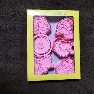ポケモンクッキー型 ポケモンお菓子作り 型抜きの通販 By やす S Shop ラクマ