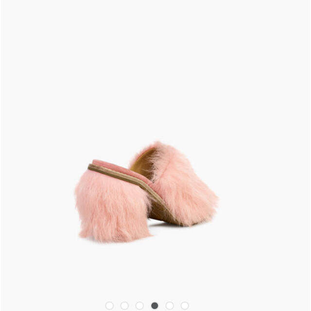 UGG(アグ)のUGG ROSA FRUFF HEEL アグ　ローザ　フラッフ　ヒール新品未使用 レディースの靴/シューズ(サンダル)の商品写真