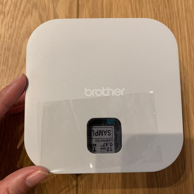 brother(ブラザー)のブラザー工業　 PT-P300BT　 ラベルライター P-TOUCH CUBE スマホ/家電/カメラのスマホ/家電/カメラ その他(その他)の商品写真