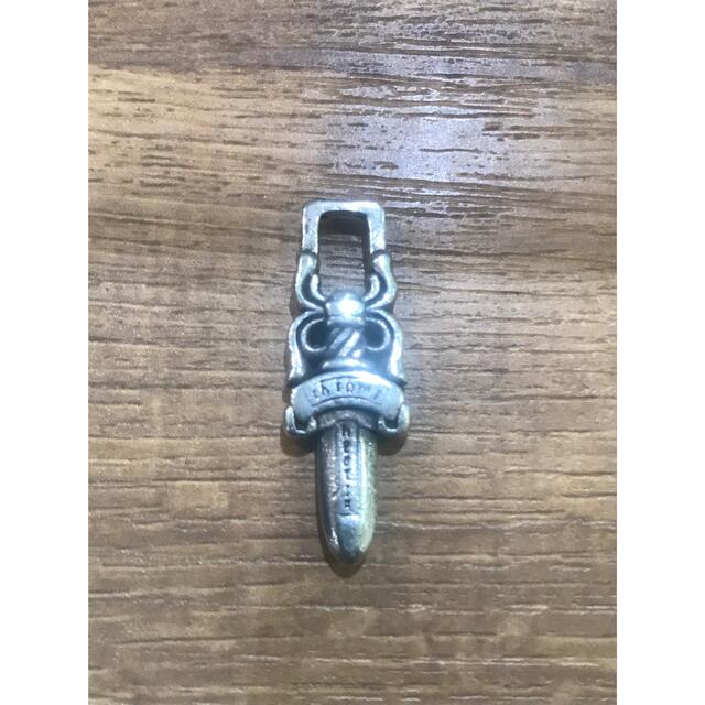 Chrome Hearts(クロムハーツ)のクロムハーツ  骸骨　ダガー メンズのファッション小物(キーホルダー)の商品写真