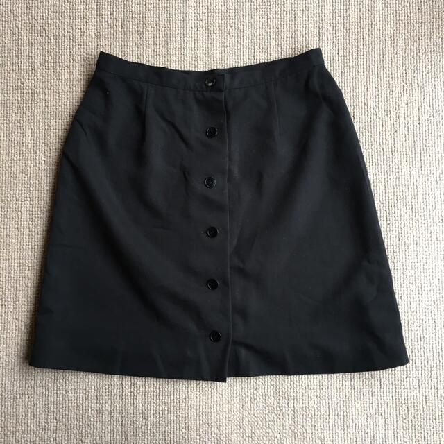 agnes b.(アニエスベー)のアニエスベー  フロントボタン 台形スカート　38 黒 レディースのスカート(ミニスカート)の商品写真