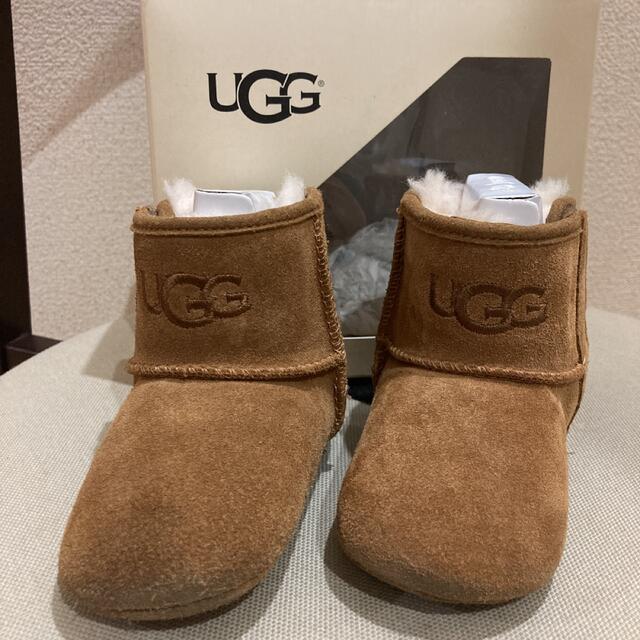 UGG(アグ)のUGG 12-18M  12.5cm キッズ/ベビー/マタニティのベビー靴/シューズ(~14cm)(ブーツ)の商品写真