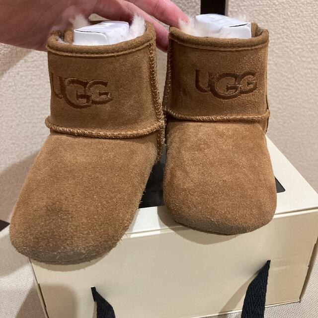 UGG(アグ)のUGG 12-18M  12.5cm キッズ/ベビー/マタニティのベビー靴/シューズ(~14cm)(ブーツ)の商品写真