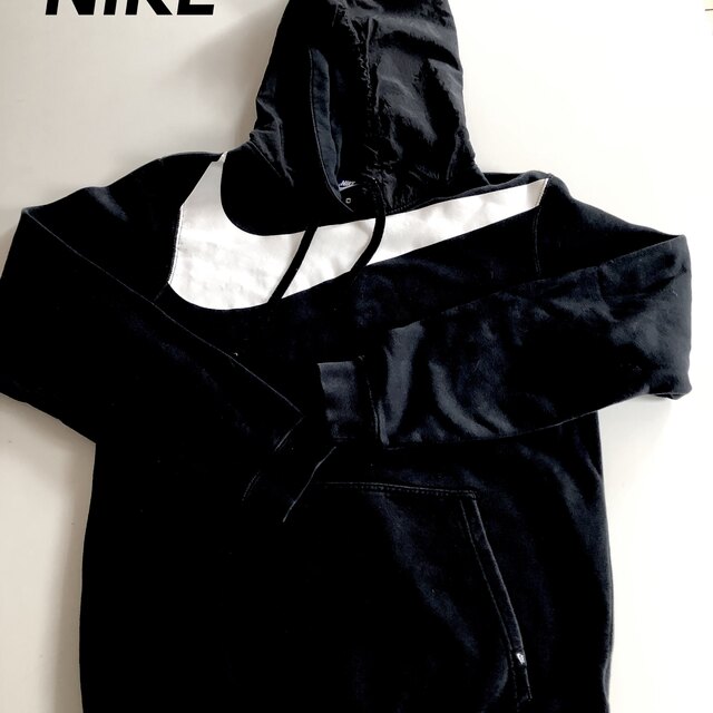 NIKE(ナイキ)のNIKE   ジュニア トレーナー 黒 150 キッズ/ベビー/マタニティのキッズ服男の子用(90cm~)(その他)の商品写真