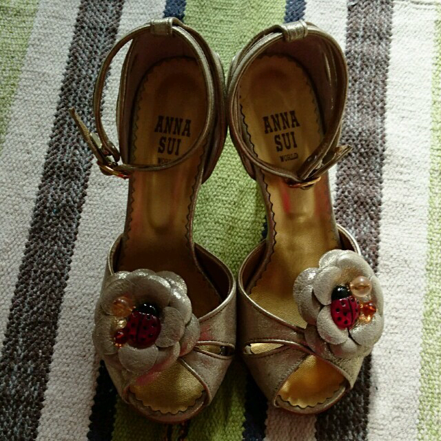 ANNA SUI(アナスイ)のアナスイ　てんとう虫サンダル レディースの靴/シューズ(サンダル)の商品写真