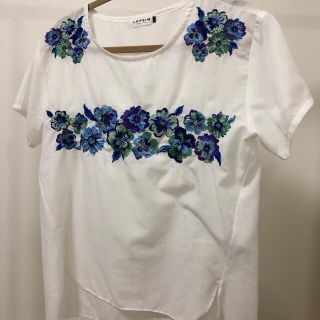 レプシィム(LEPSIM)のLEPSIM 刺繍Tシャツ(シャツ/ブラウス(半袖/袖なし))