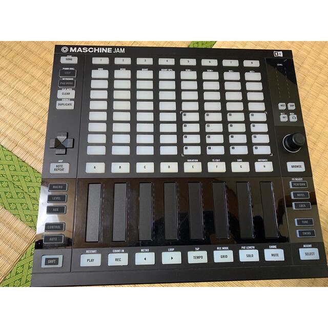 Native Instruments MASCHINE JAM