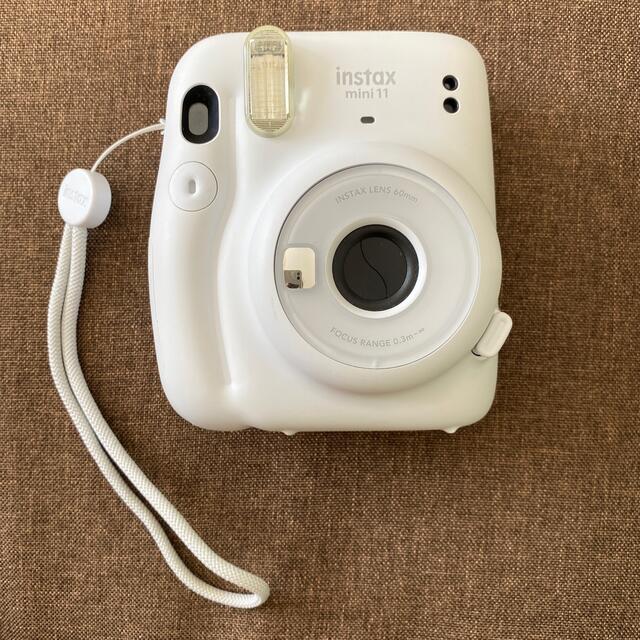 富士フイルム(フジフイルム)のチェキ11 instax mini11 スマホ/家電/カメラのカメラ(フィルムカメラ)の商品写真