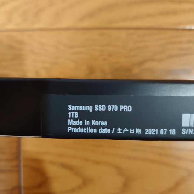 SAMSUNG(サムスン)のSAMSUNG SSD 970 PRO M.2/NVMe 1TB 新品未開封品 スマホ/家電/カメラのPC/タブレット(PCパーツ)の商品写真