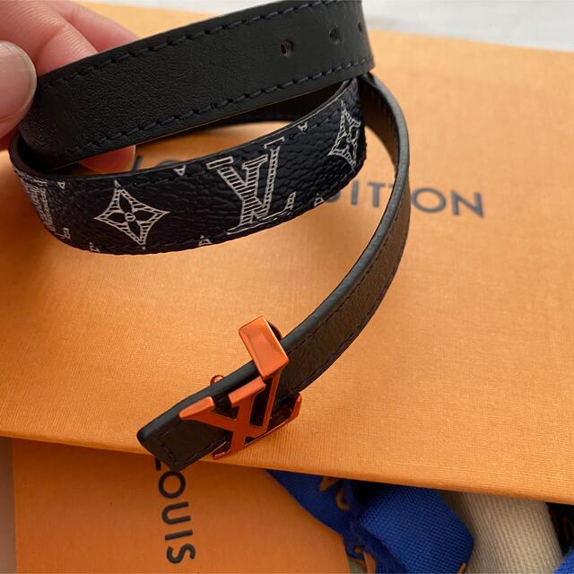 LOUIS VUITTON(ルイヴィトン)の専用ルイヴィトン　ブレスレット　バングル メンズのアクセサリー(ブレスレット)の商品写真