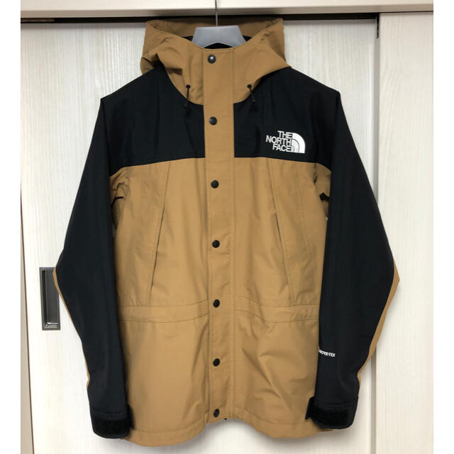 THE NORTH FACE(ザノースフェイス)の【週末限定値下げ】美品 ノースフェイス マウンテンライトジャケット UB メンズのジャケット/アウター(マウンテンパーカー)の商品写真