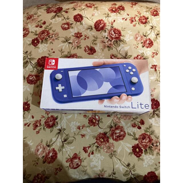 美品　Switchライト