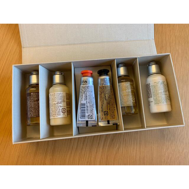 L'OCCITANE(ロクシタン)の★HIKARU様専用★【新品・未使用】ロクシタン アメニティセット コスメ/美容のボディケア(バスグッズ)の商品写真