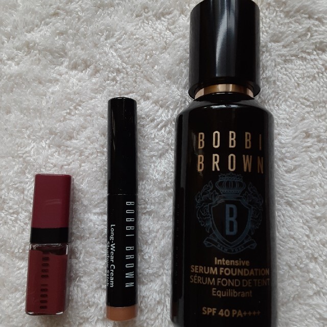 BOBBI BROWN(ボビイブラウン)のボビイブラウン　インテンシブ　セラムファンデーション　ウォームアイボリー コスメ/美容のベースメイク/化粧品(ファンデーション)の商品写真