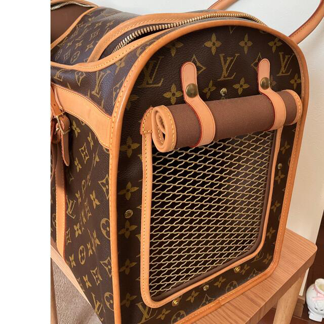 LOUIS VUITTON(ルイヴィトン)のLouis Vuitton ペットキャリー サック・シヤン 50 モノグラム その他のペット用品(小動物)の商品写真