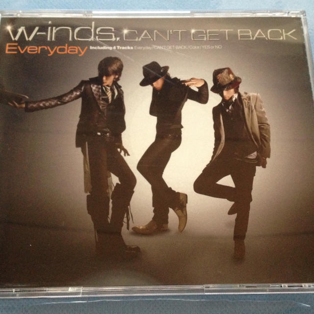 w-inds.『Everyday/CAN'T GET BACK』CD 4曲収容 エンタメ/ホビーのCD(ポップス/ロック(邦楽))の商品写真