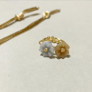 ハンドメイド　指輪　リング　ピンキーリング　お花　レジン　(リング)