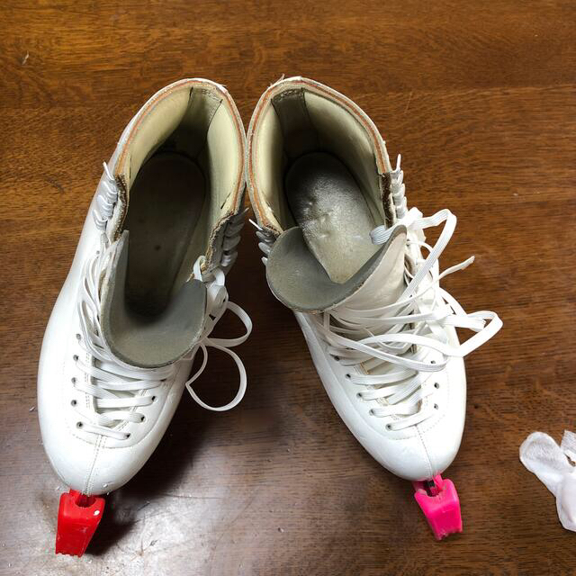 フィギュアスケート靴 3