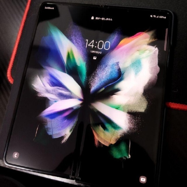 Galaxy(ギャラクシー)のほぼ新品！　galaxy z fold3 256gb 韓国版 スマホ/家電/カメラのスマートフォン/携帯電話(スマートフォン本体)の商品写真