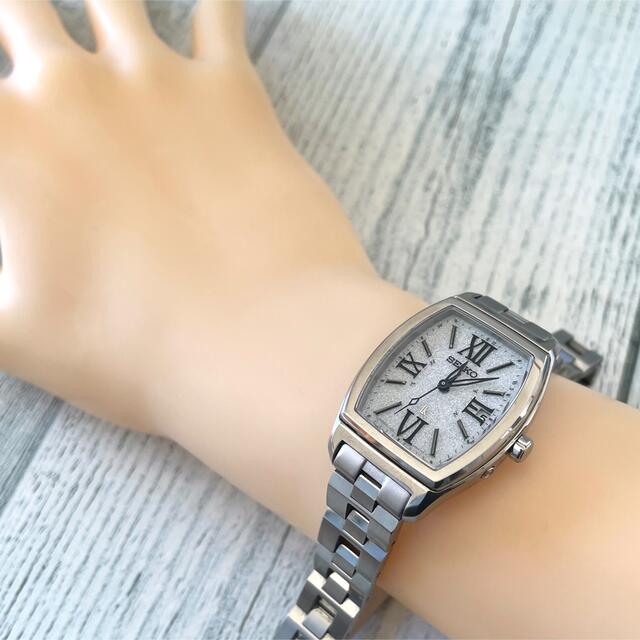 キナリ・ベージュ 【動作OK】SEIKO ルキア 1B22-0AP0 電波ソーラー