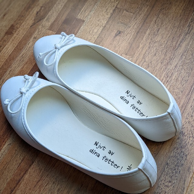 バレエシューズ　白 レディースの靴/シューズ(バレエシューズ)の商品写真
