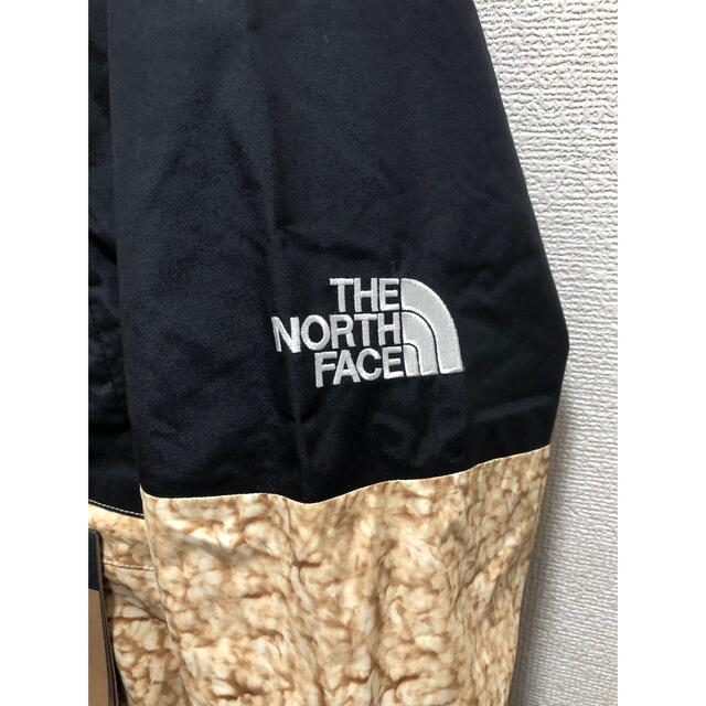 THE NORTH FACE(ザノースフェイス)の【新品】ザ ノースフェイス 1994 マウンテンパーカー 白×黒 モコモコ XL メンズのジャケット/アウター(マウンテンパーカー)の商品写真