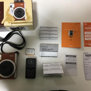 フジフイルム(富士フイルム)のFUJI FILM INSTAX MINI 90 ネオクラシック BROWN(フィルムカメラ)