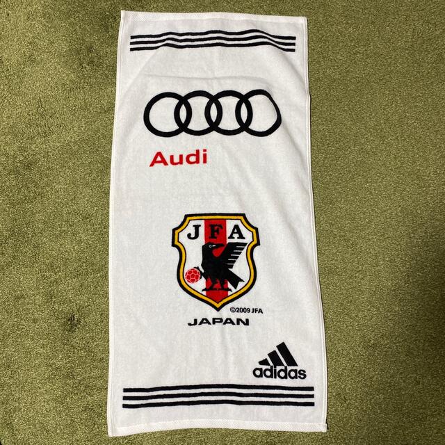 AUDI(アウディ)のアウディ　JFAコラボスポーツタオル スポーツ/アウトドアのサッカー/フットサル(記念品/関連グッズ)の商品写真