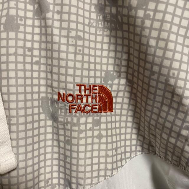 THE NORTH FACE(ザノースフェイス)の90s 古着 ノースフェイス XL 刺繍ロゴ ナイロンパーカー ビッグシルエット メンズのジャケット/アウター(マウンテンパーカー)の商品写真