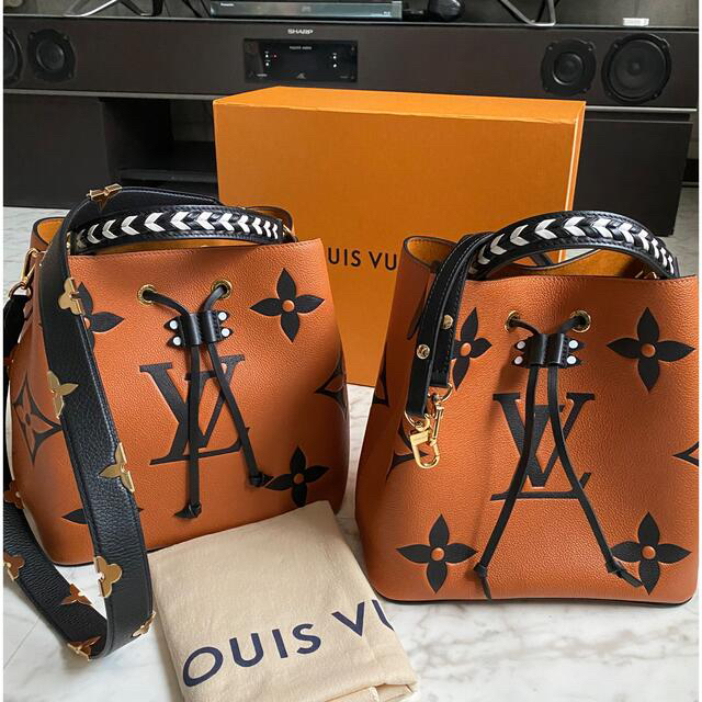 LOUIS VUITTON(ルイヴィトン)の★★専用★★ルイヴィトン♪新品ネオノエ◆モノグラムジャイアント★ レディースのバッグ(ショルダーバッグ)の商品写真