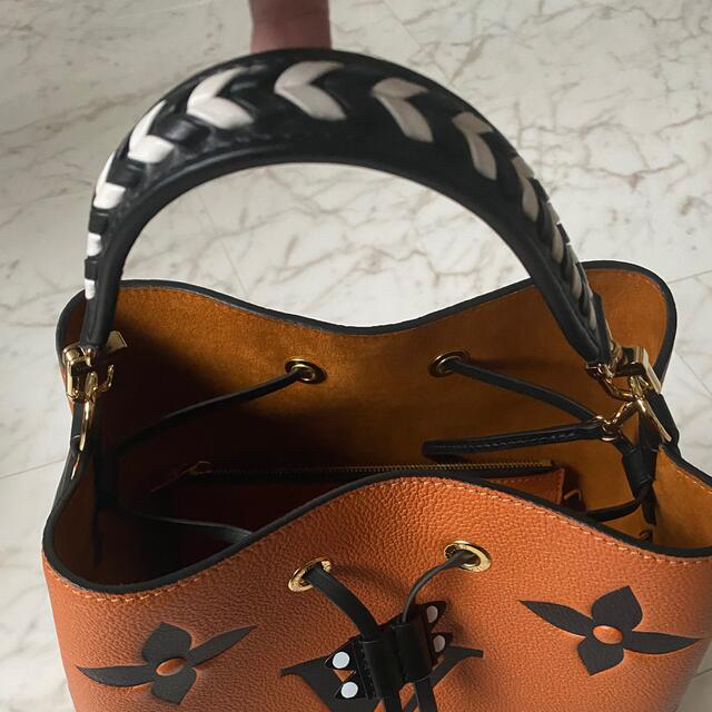 LOUIS VUITTON - 専用ルイヴィトン♪新品ネオノエ◇モノグラム LOUIS VUITTON - 専用ルイヴィトン♪新品ネオノエ◇モノグラム