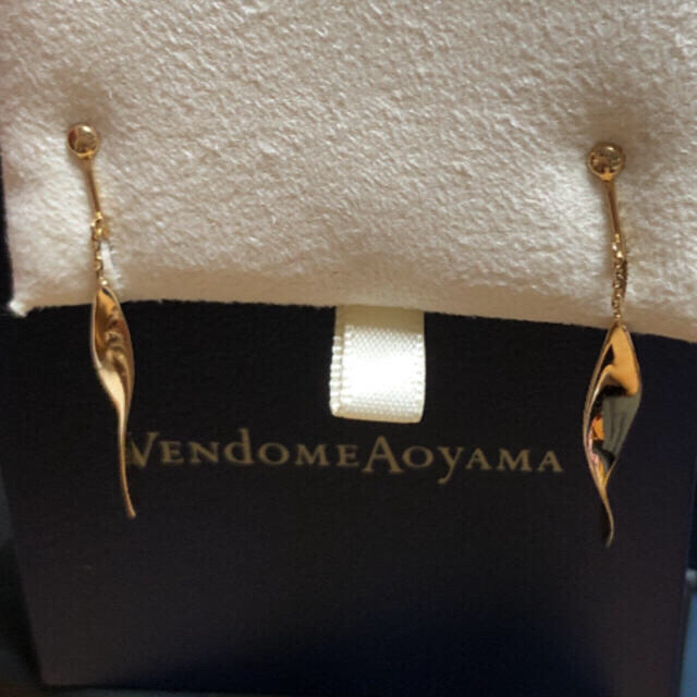 国産NEW Vendome Aoyama - 美品 ヴァンドーム青山 イヤリングの通販 by h's shop｜ヴァンドームアオヤマならラクマ お得得価